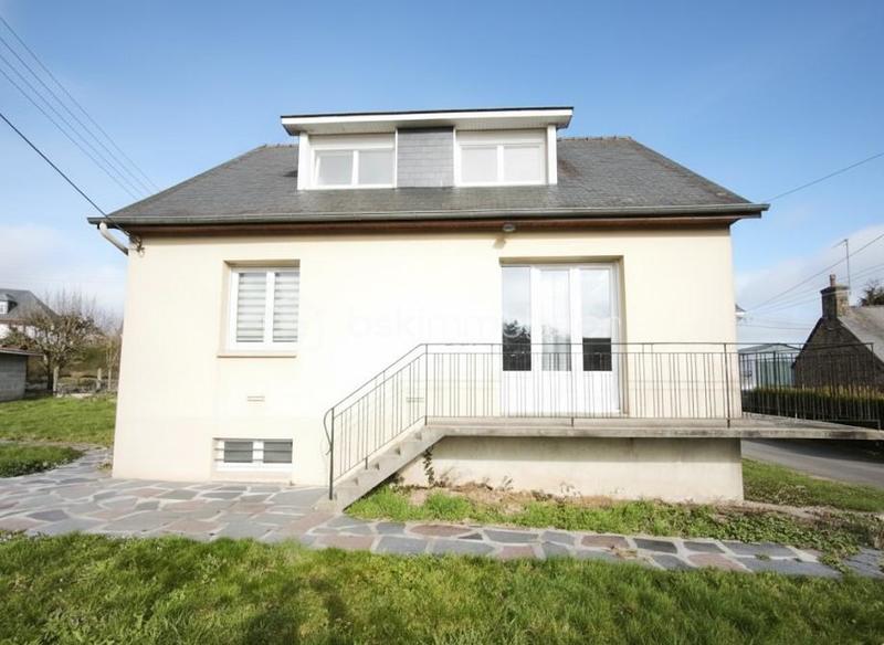 Maison traditionnelle - 89 m² - 4 pièces