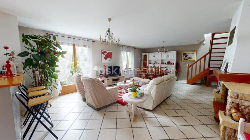 Maison - 134 m² - 5 pièces