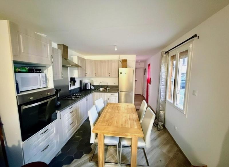 Maison - 429 m² - 20 pièces