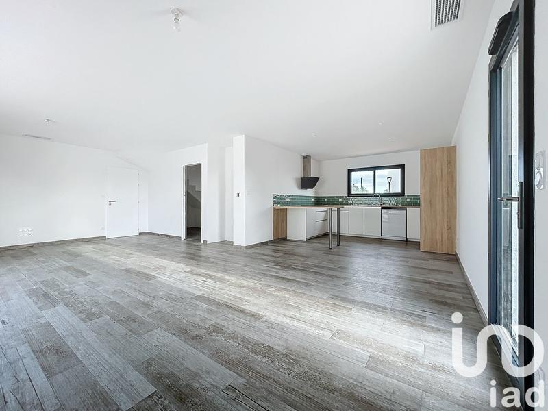 Maison - 104 m² - 4 pièces