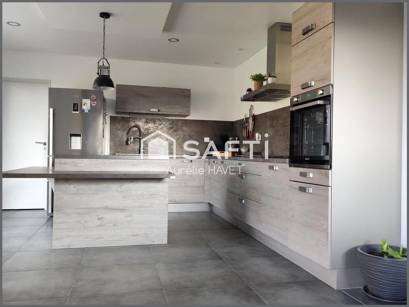 Maison - 136 m² - 7 pièces