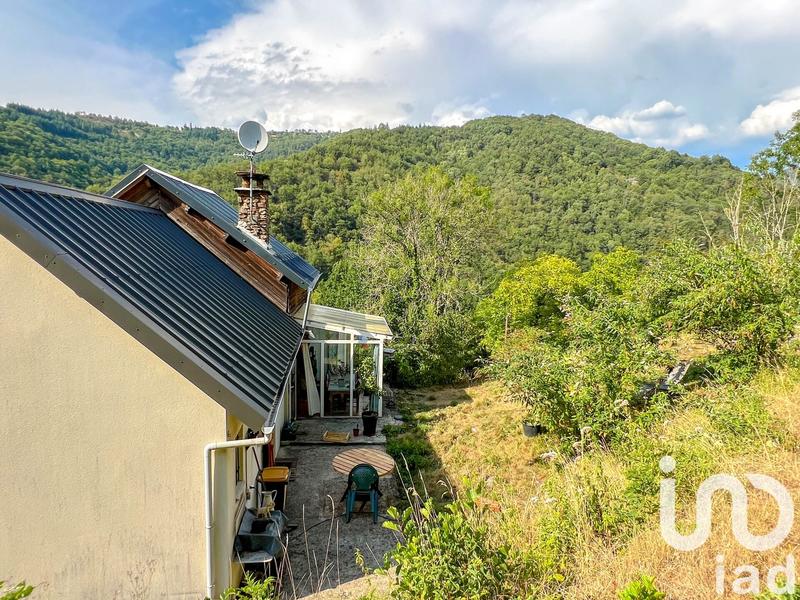 Maison - 80 m² - 6 pièces