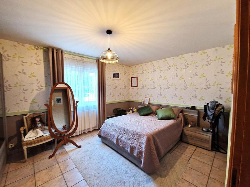 Maison - 180 m² - 7 pièces