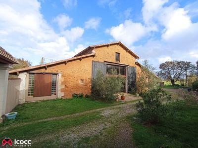 Maison - 477 m² - 21 pièces