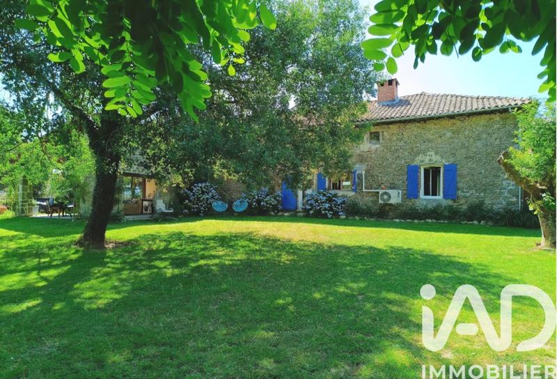 Maison - 197 m² - 6 pièces