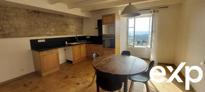 Maison traditionnelle - 90 m² - 5 pièces