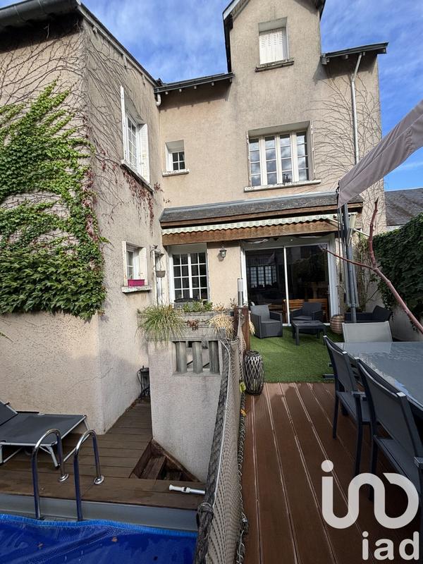 Maison - 225 m² - 7 pièces