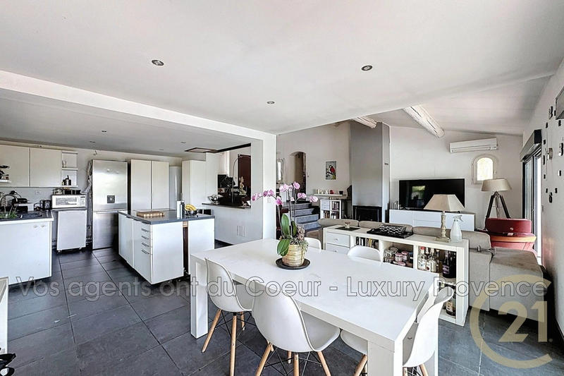 Maison - 125 m² - 5 pièces