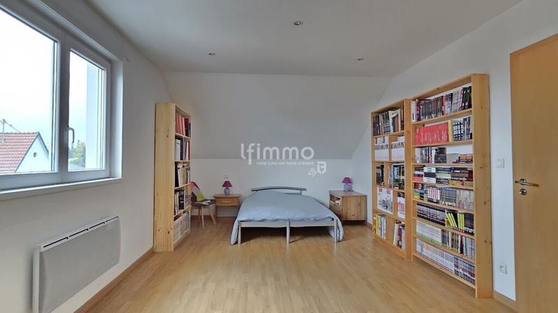 Maison - 225 m² - 8 pièces