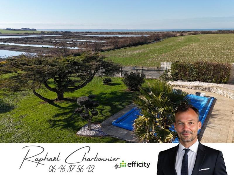 Maison - 241 m² - 7 pièces