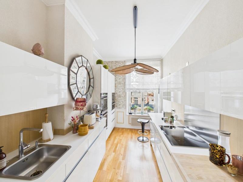 Appartement - 133 m² - 6 pièces