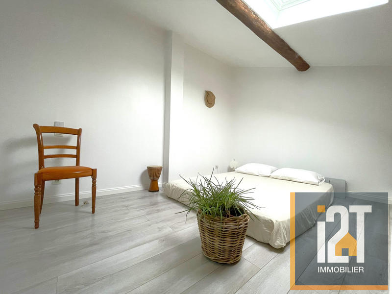 Appartement - 145 m² - 7 pièces