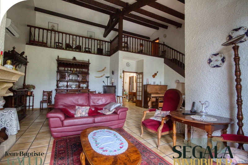 Maison - 153 m² - 5 pièces