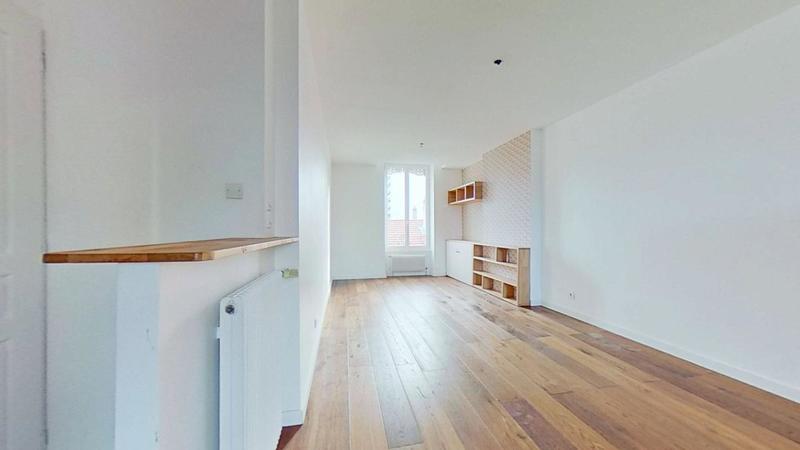 Appartement - 84 m² - 4 pièces