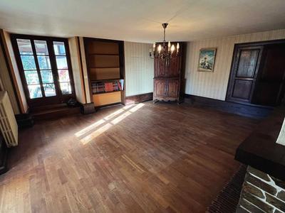 Maison - 190 m² - 11 pièces