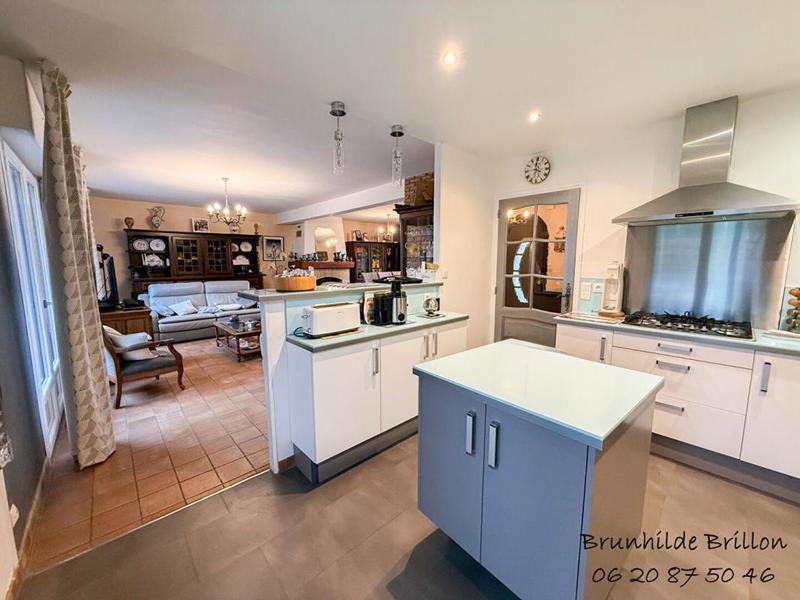 Maison - 145 m² - 7 pièces