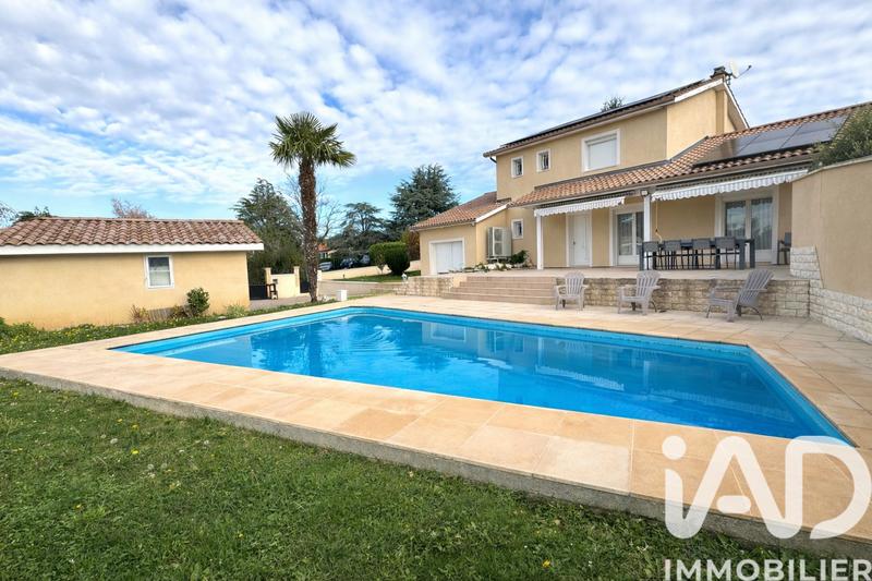 Maison - 186 m² - 6 pièces