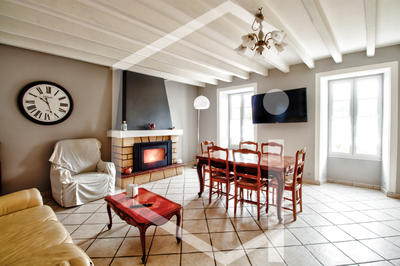 Maison - 140 m² - 6 pièces