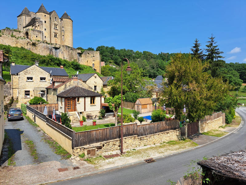 Maison - 170 m² - 12 pièces