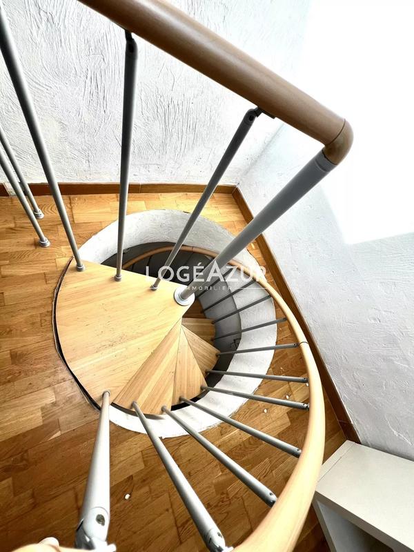 Appartement - 89 m² - 3 pièces