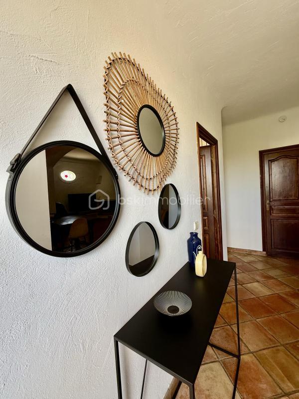 Villa - 180 m² - 6 pièces