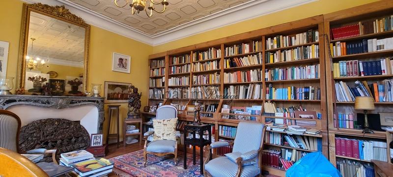 Château - 500 m² - 15 pièces