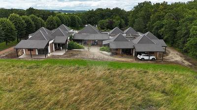 Immeuble - 660 m² - 15 pièces