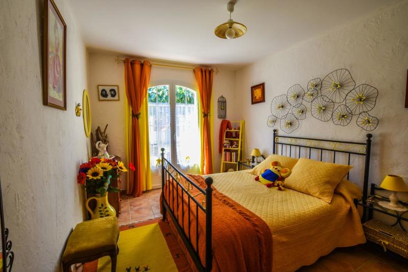 Maison - 185 m² - 5 pièces