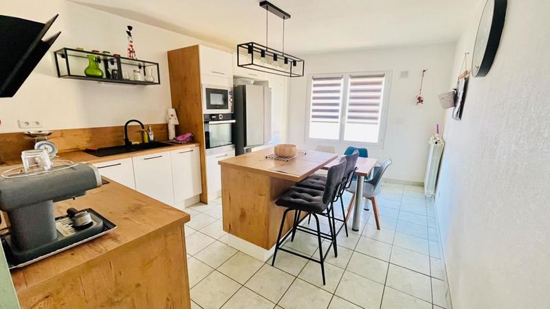 Maison - 90 m² - 3 pièces