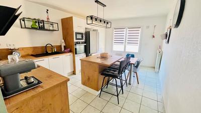 Maison - 90 m² - 3 pièces