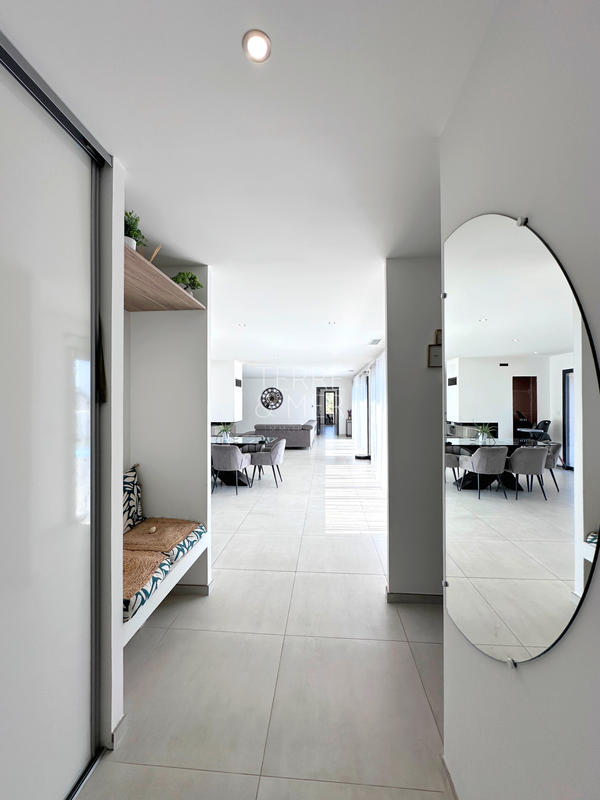 Maison - 170 m² - 5 pièces