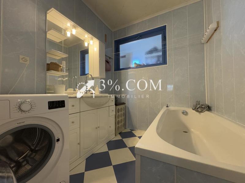 Appartement - 96 m² - 5 pièces