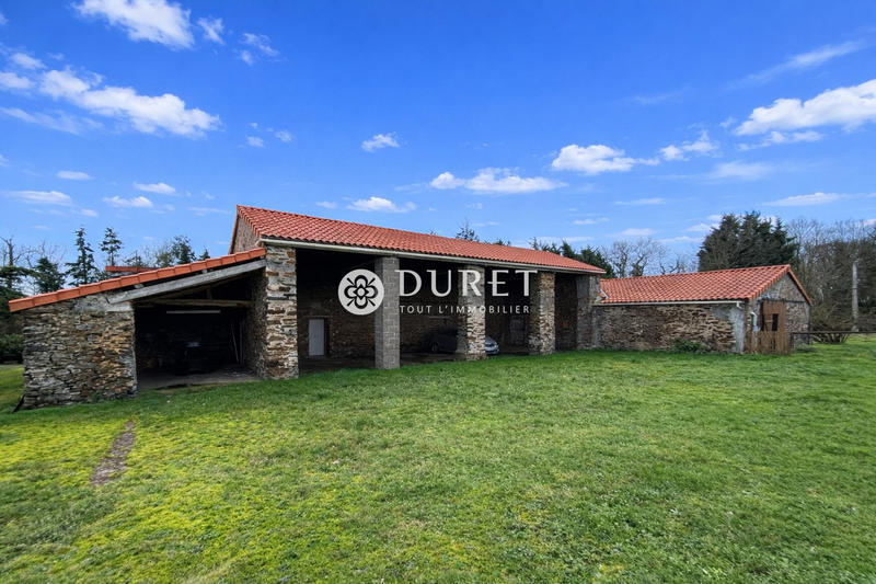 Maison - 210 m² - 5 pièces