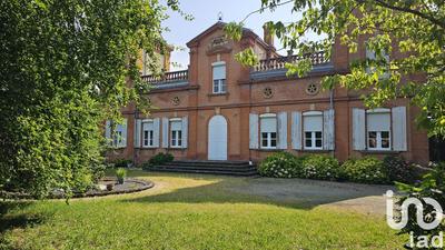 Château - 577 m² - 8 pièces