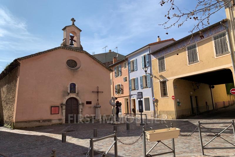 Appartement - 240 m² - 8 pièces