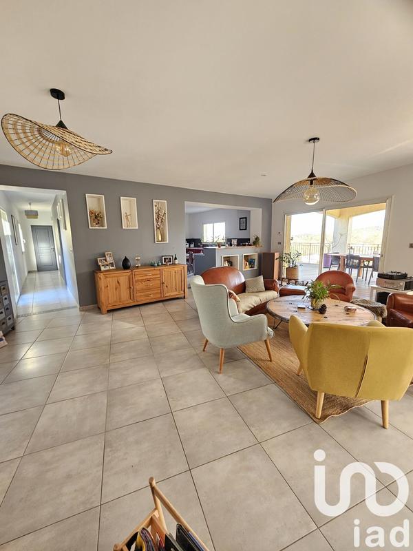 Maison - 327 m² - 11 pièces