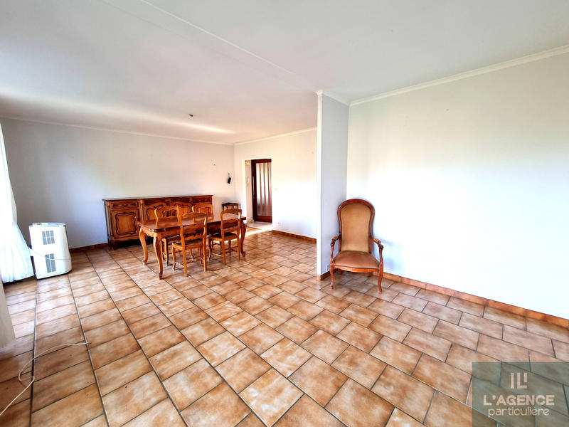 Maison - 90 m² - 5 pièces