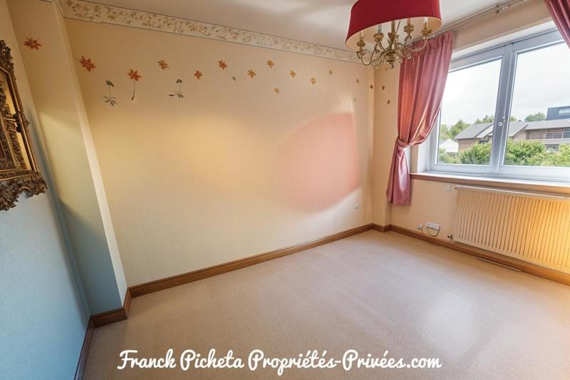 Appartement - 92 m² - 4 pièces