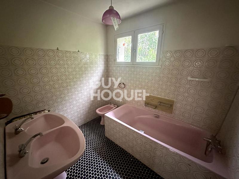 Maison - 170 m² - 9 pièces