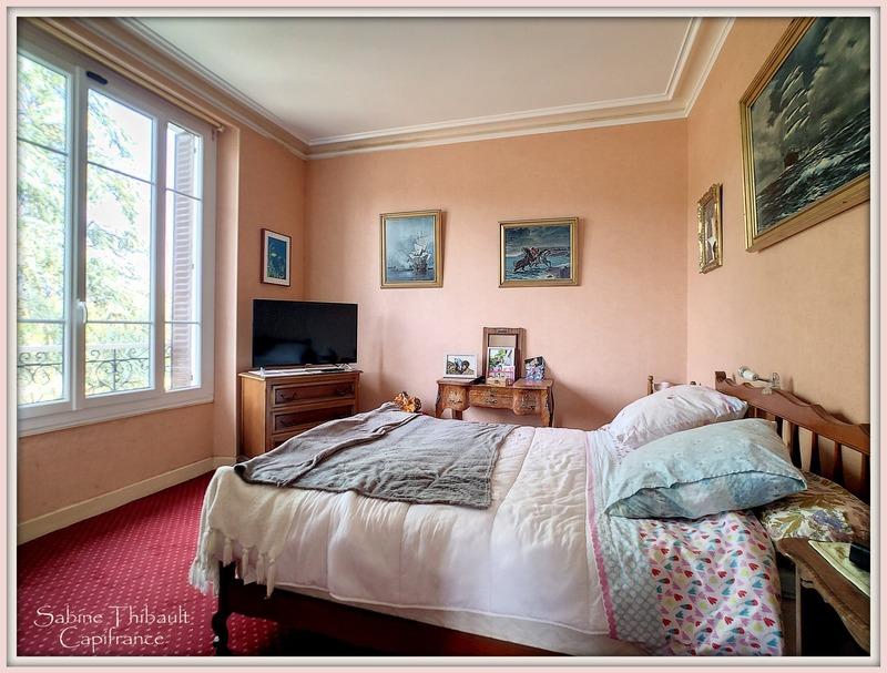 Maison - 196 m² - 7 pièces