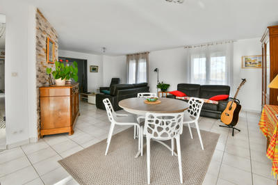 Maison - 110 m² - 4 pièces