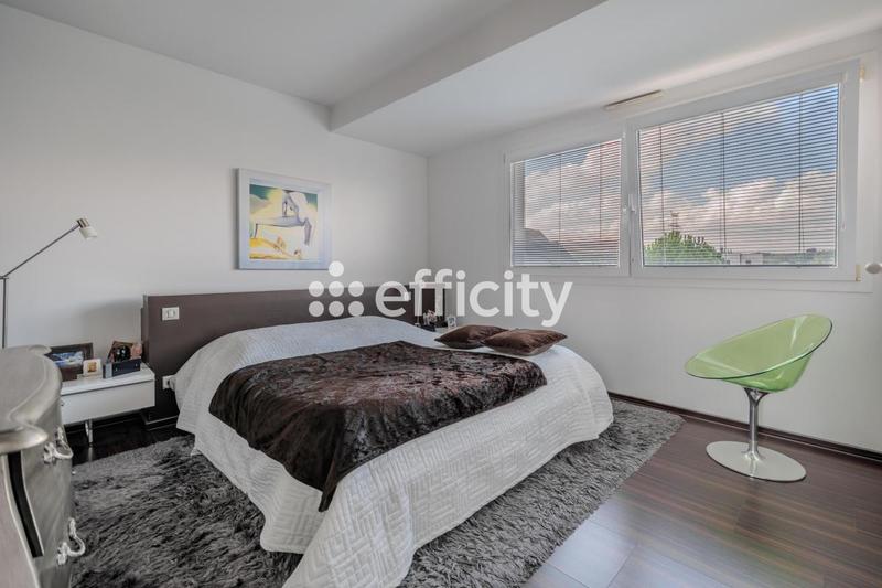 Maison - 128 m² - 4 pièces