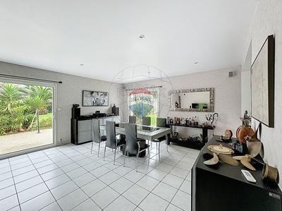 Maison - 125 m² - 5 pièces