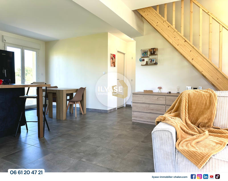 Maison - 86 m² - 4 pièces
