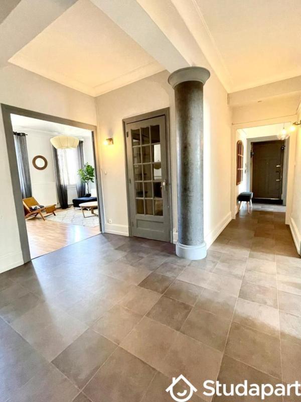 Chambre - 13 m² - 1 pièce