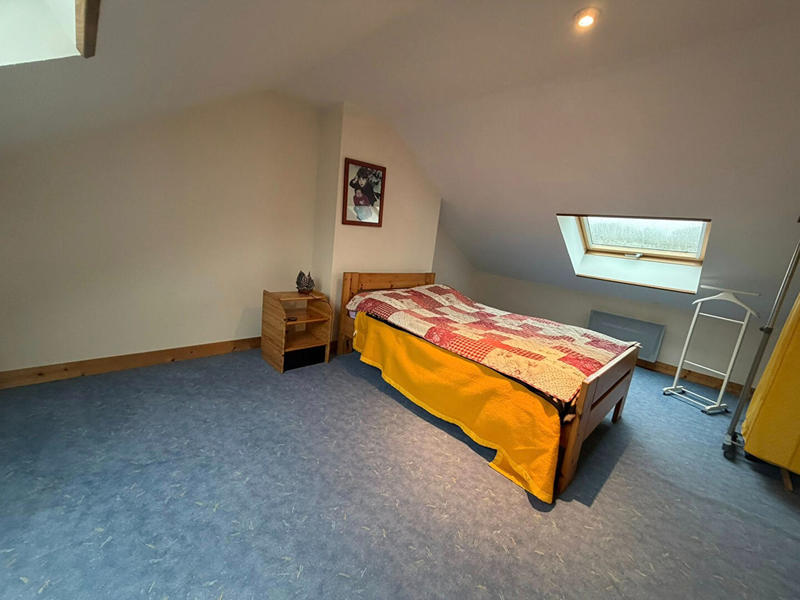 Maison - 196 m² - 7 pièces