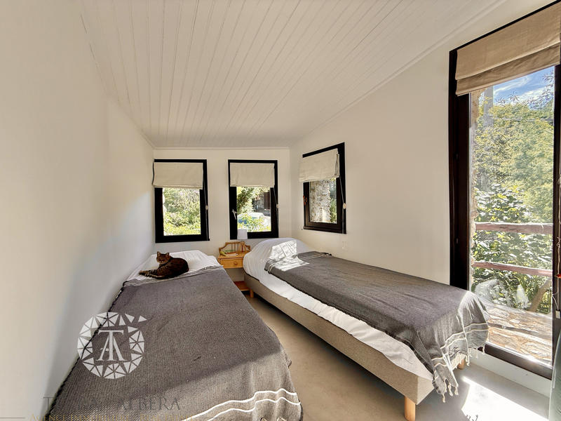 Mas - 200 m² - 7 pièces