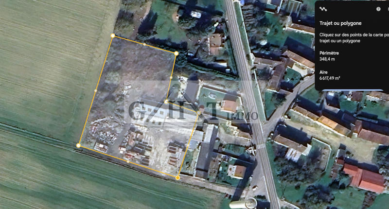 Entrepôt - 1 135 m²