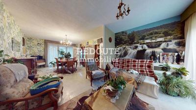 Propriété - 102 m²