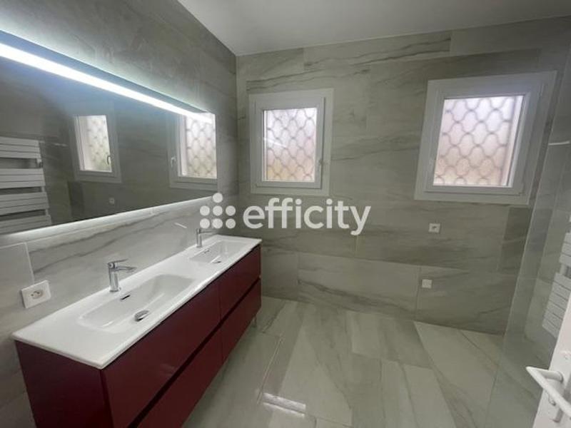 Maison - 125 m² - 4 pièces